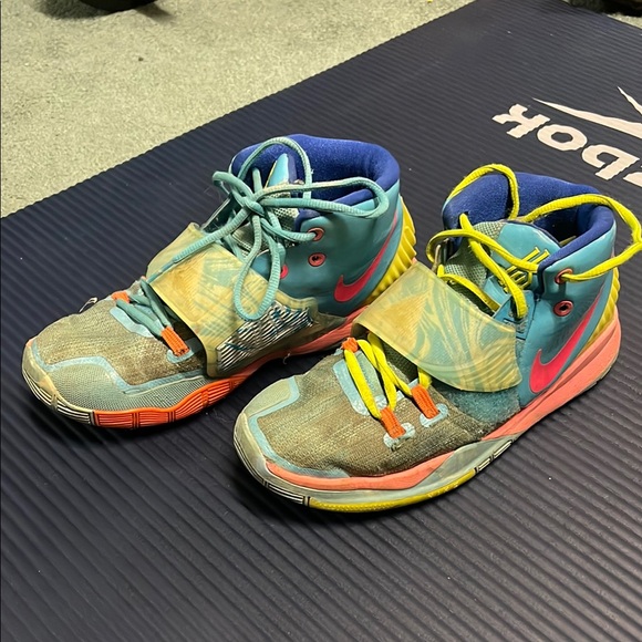 Colorful Sneaker Collection - Picture 8 of 14